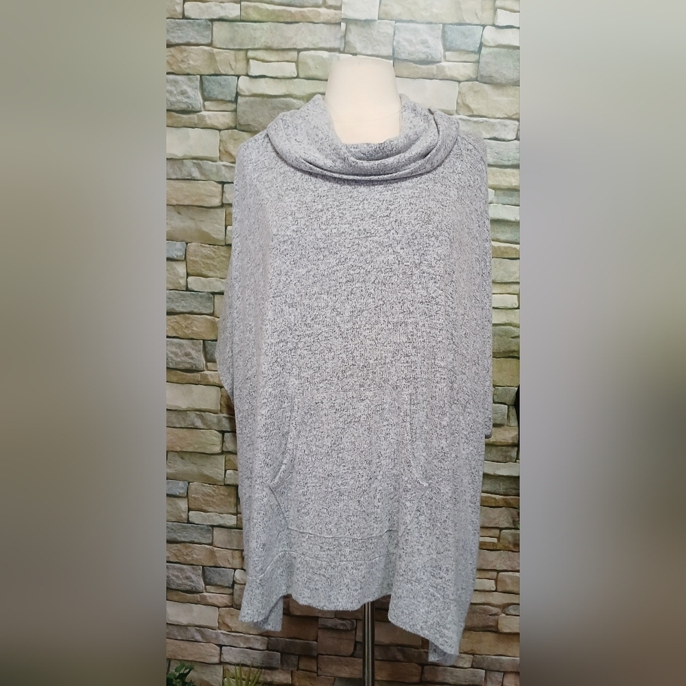 Olive & Oak Oversized Sweater Cowl Neck Poncho Gray Medium
